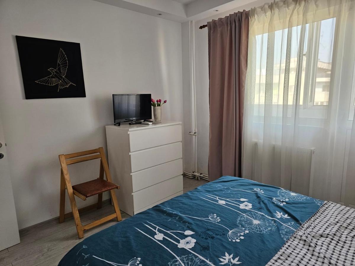 Apartament Near The Park Two Rooms Bukarest Exteriör bild