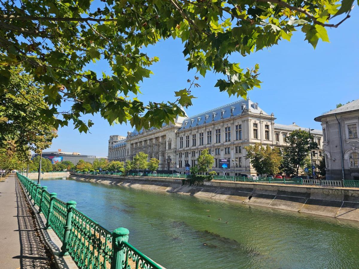 Apartament Near The Park Two Rooms Bukarest Exteriör bild