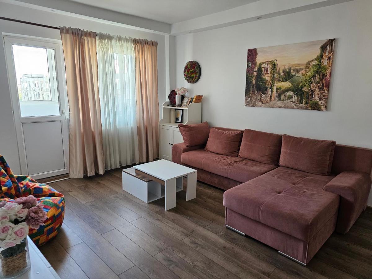 Apartament Near The Park Two Rooms Bukarest Exteriör bild