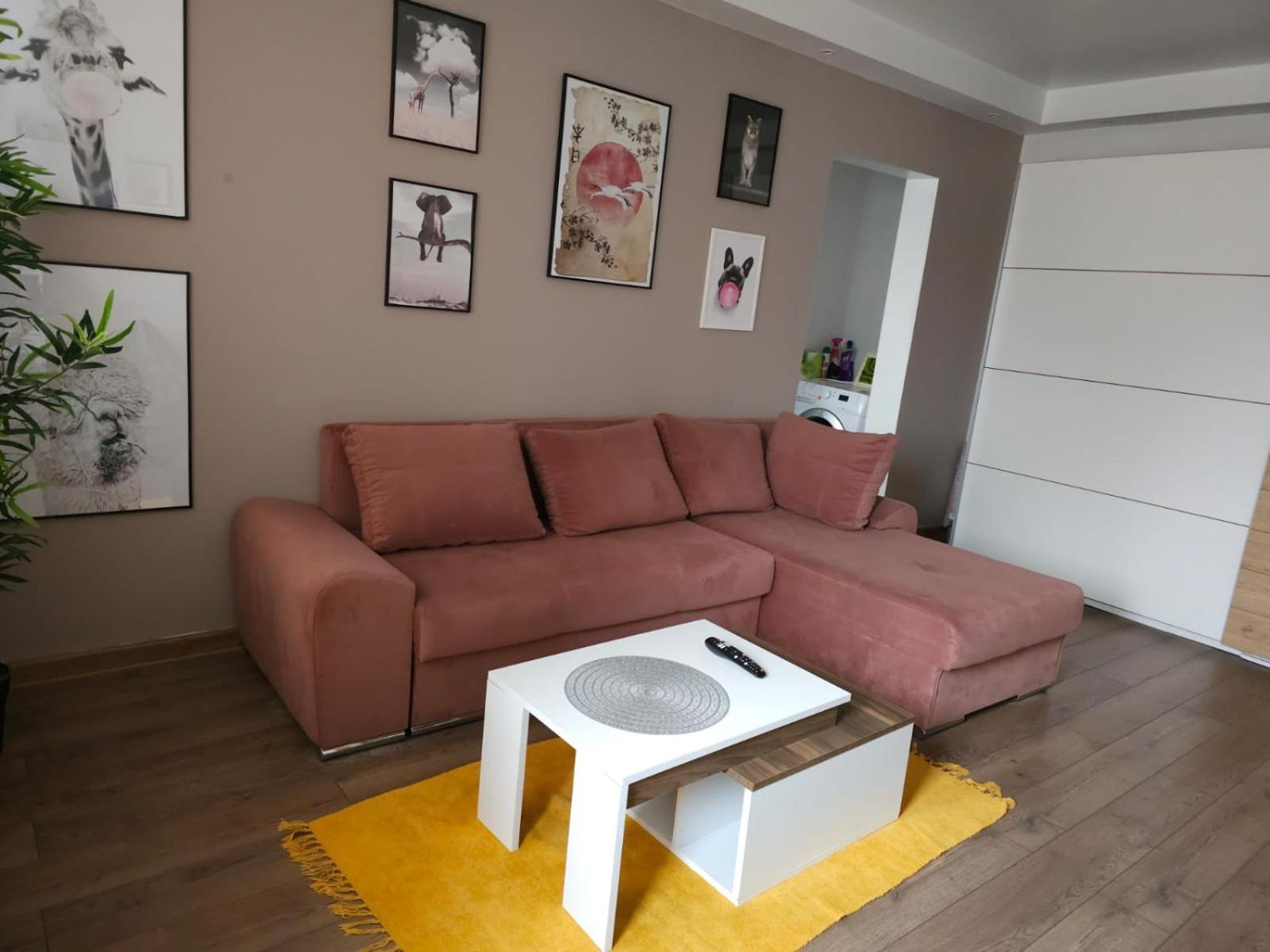 Apartament Near The Park Two Rooms Bukarest Exteriör bild