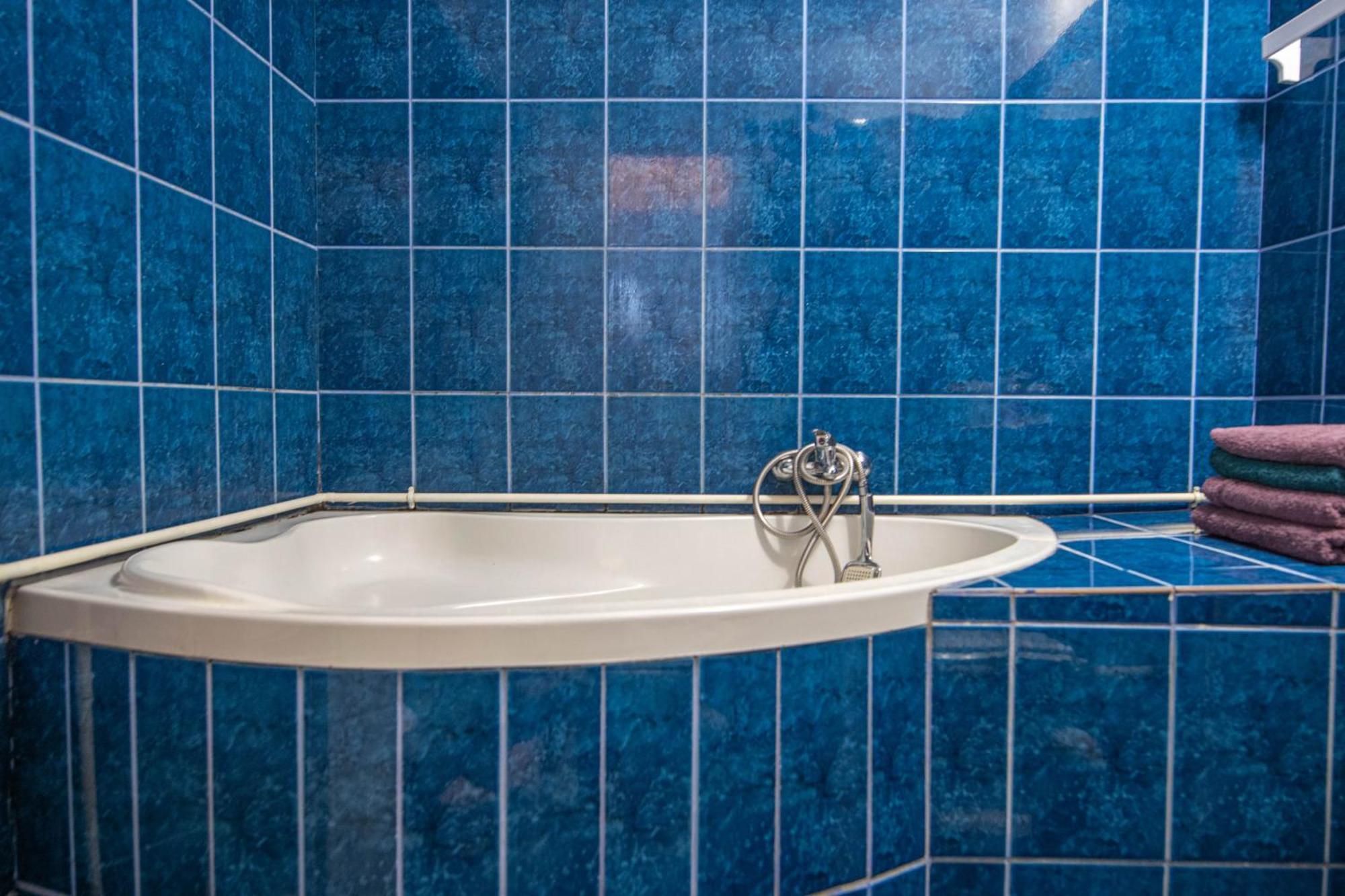 Apartament Near The Park Two Rooms Bukarest Exteriör bild