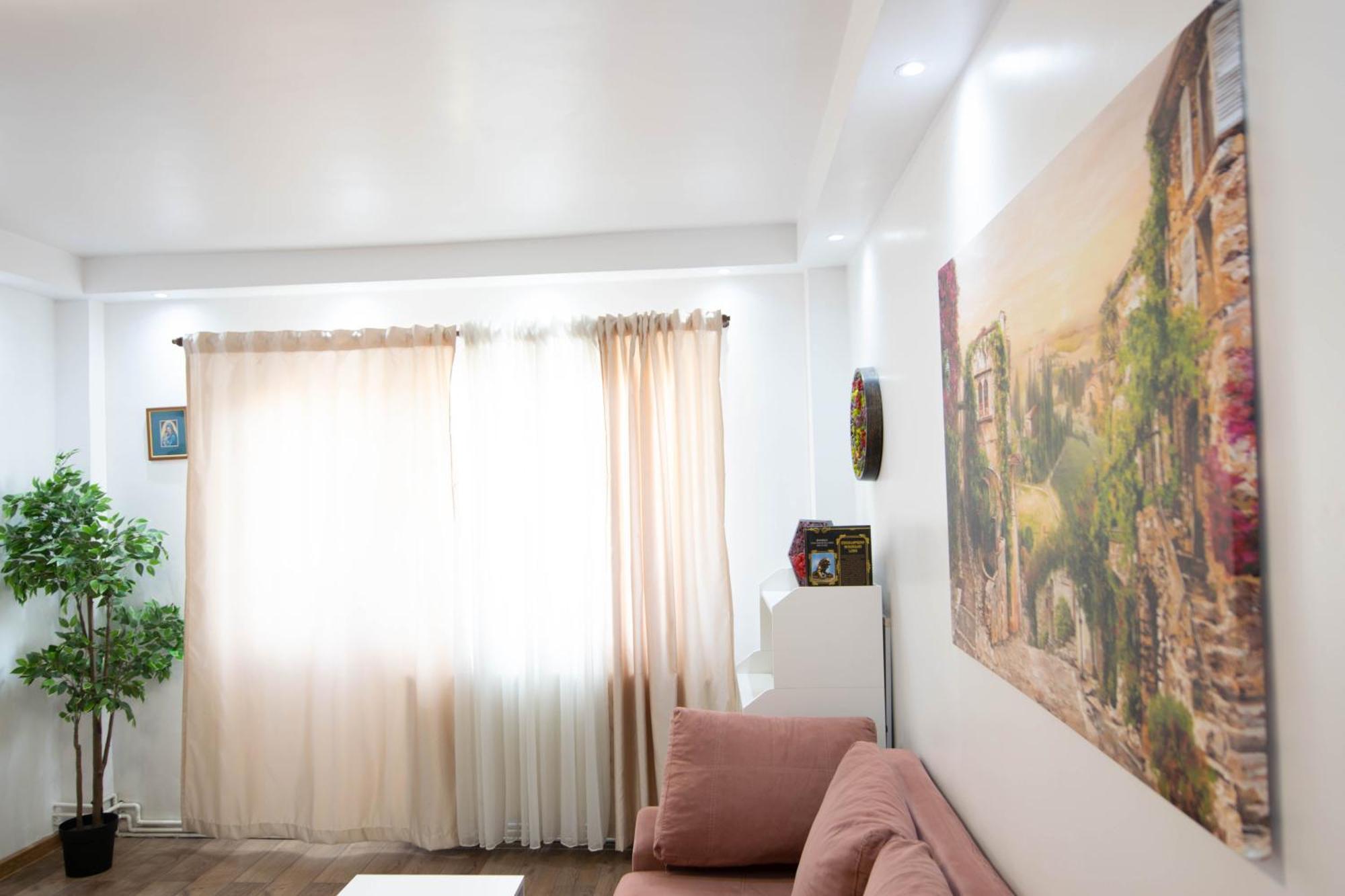 Apartament Near The Park Two Rooms Bukarest Exteriör bild