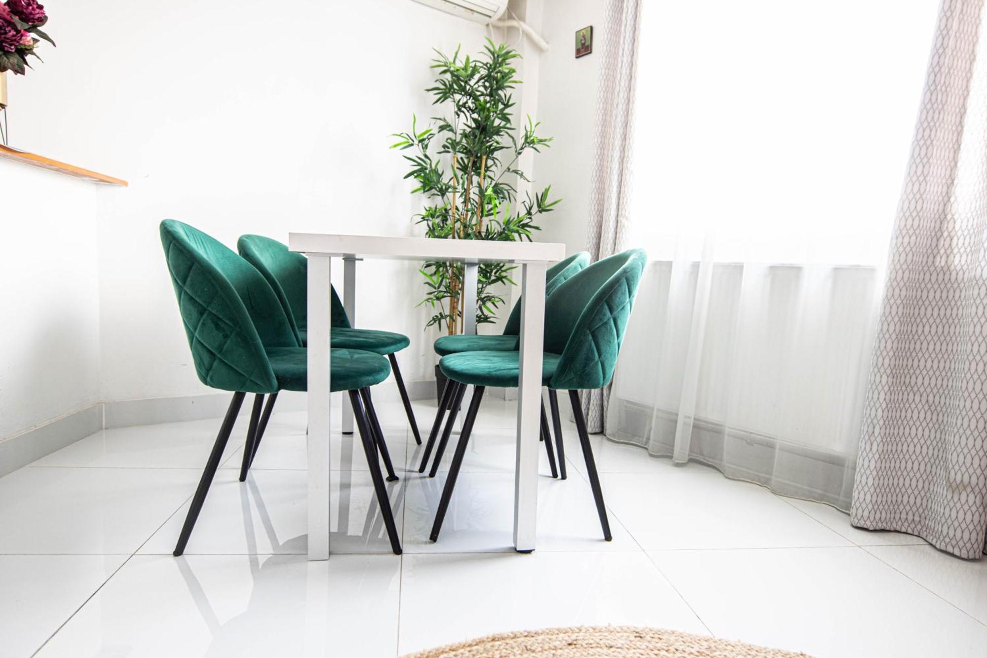 Apartament Near The Park Two Rooms Bukarest Exteriör bild